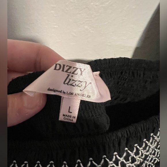 Dizzy Lizzy Smocked Top Size L - Picture 3 of 6